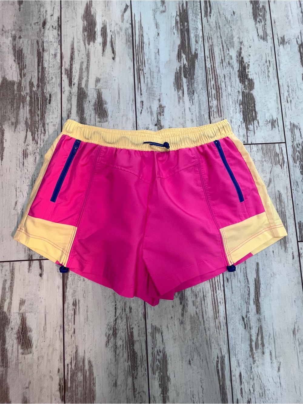 Blooming Jelly NWT Colorful Hot Pink Yellow High Waisted Running Shorts Large - Picture 9 of 14